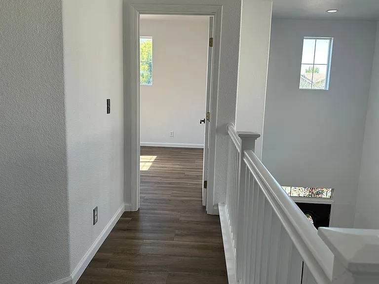 2230 Gibralter Ln — Photo 6