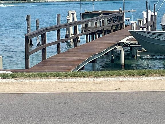 2nd image of 2567 Saint Clair River Dr