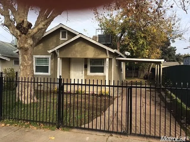 3865 12th Ave photo 1