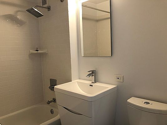 4th image of 111 Worth St APT 16M