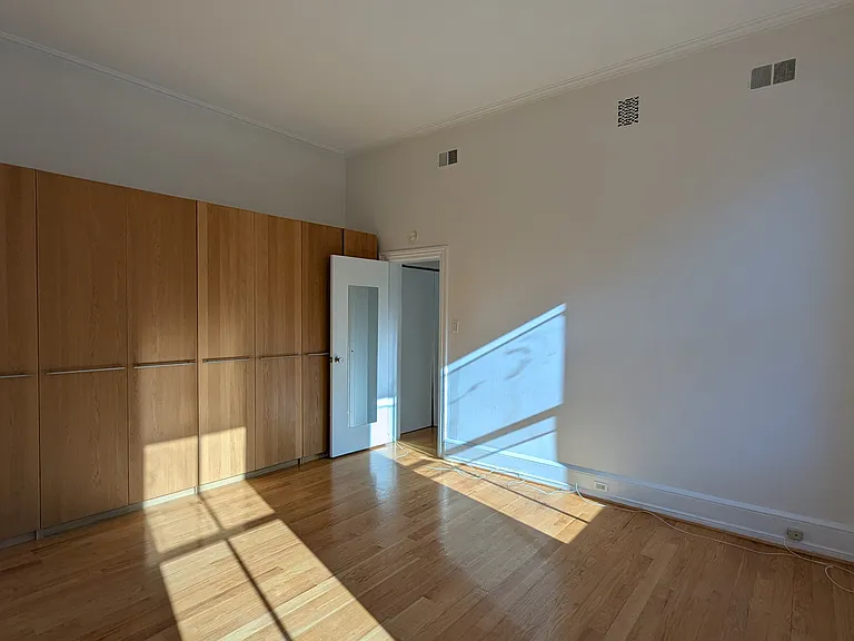 1503 Green St #4 — Photo 14