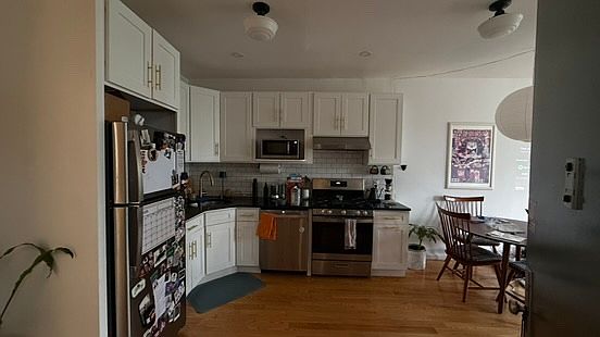 3rd image of 1224 Halsey St APT 3