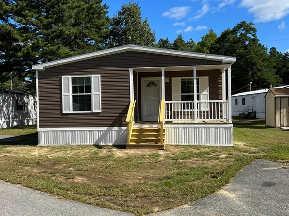 37 Robbins Street, Hinsdale, NH 03451