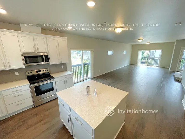 6513 47th Ave NE #113 — Photo 6