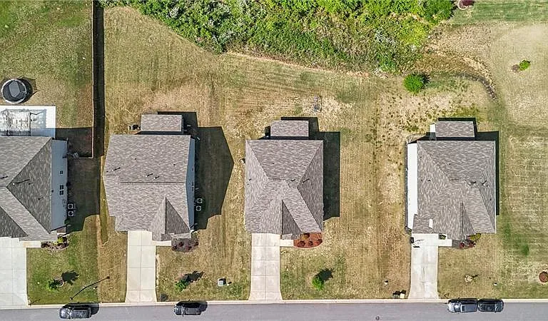 7455 Easton Valley Ln — Photo 56