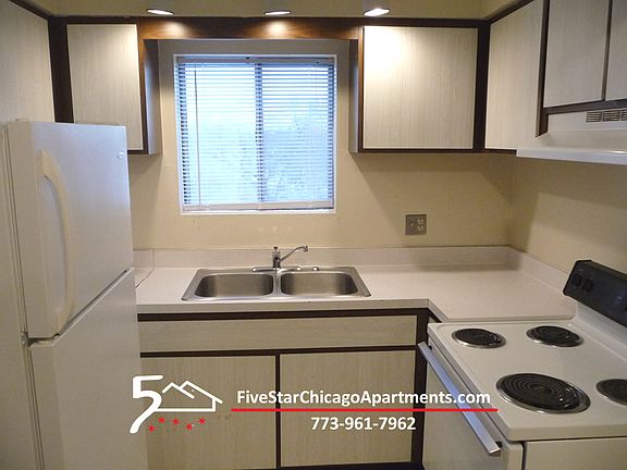 2nd image of 229 Marengo Ave APT 611