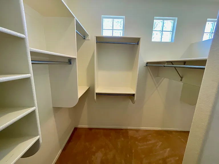17806 N Becke Ln — Photo 29