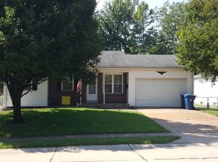 414 Coachway Ln, Hazelwood, MO 63042
