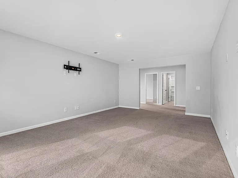 518 Yellow Leaf Ln — Photo 47