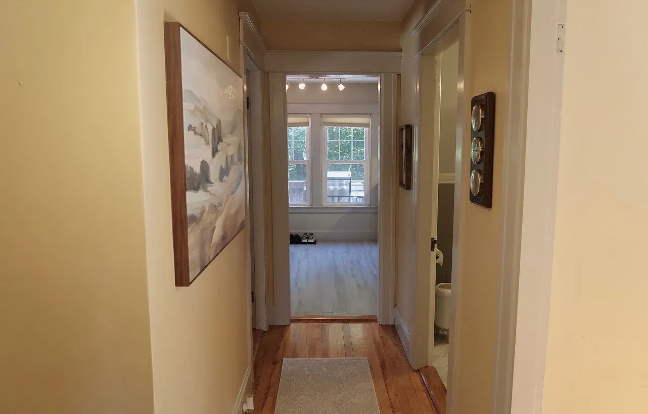 1 bed, 614 sqft, $1,950 — Photo 4