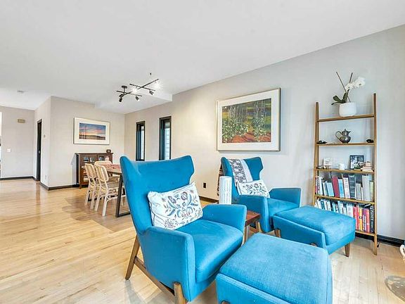 2nd image of 1940 S Broadview Rd NW