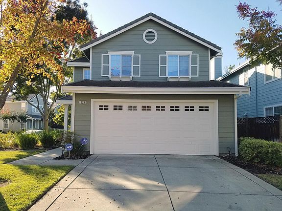 2nd image of 221 Abigail Cir