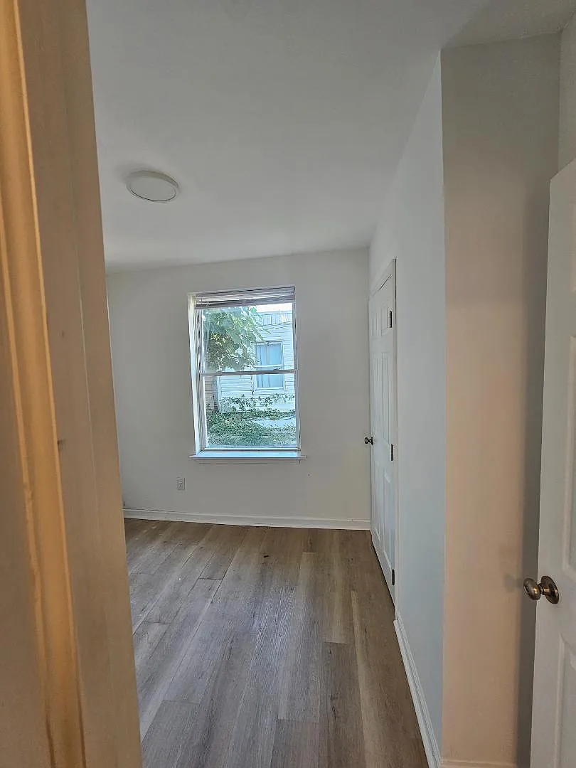 3252 N Hope St — Photo 4