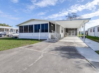 5453 Williamsburg Ln, Wildwood, FL 34785