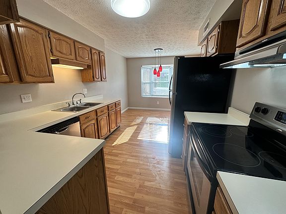 Kitchen/Dining, View A