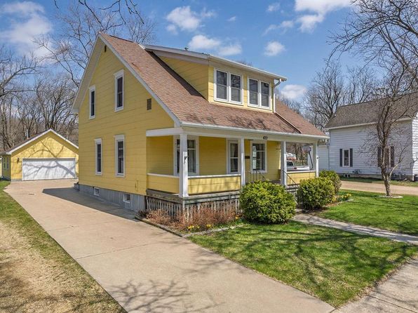 420 La Valle Street, Reedsburg, WI 53959