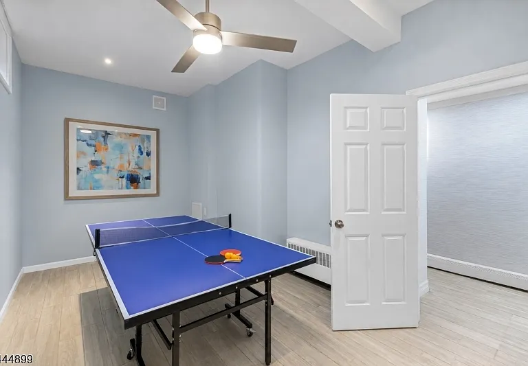 140 N Farview Ave — Photo 23