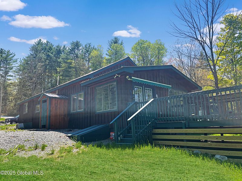 5th image of 69 Duell Hill Road