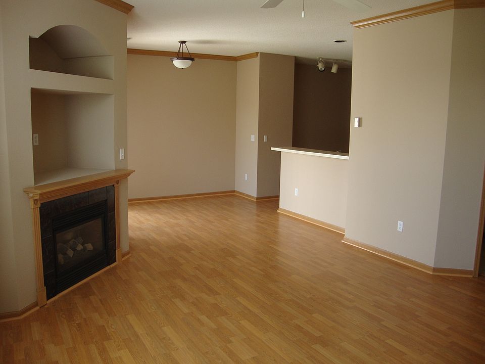 2nd image of 10248 Grand Oaks Trl