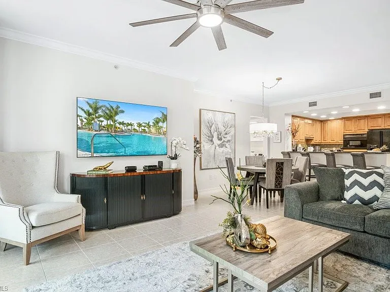 2728 Tiburon Blvd E #A-203 — Photo 1