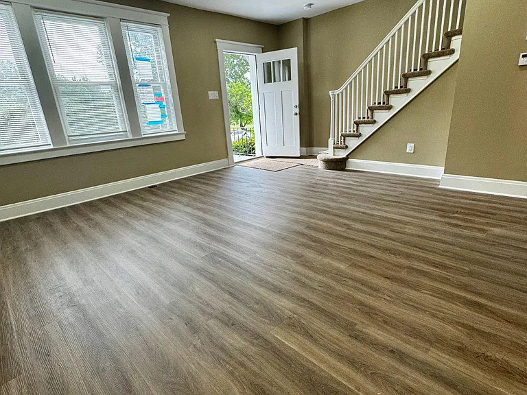 2613 Chesterfield Ave — Photo 3