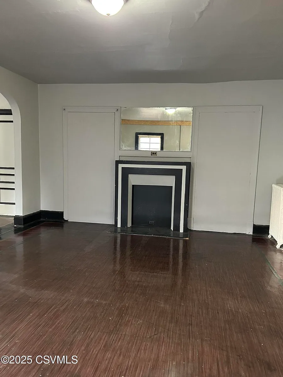 Building Photo - 224 N Shamokin St #3