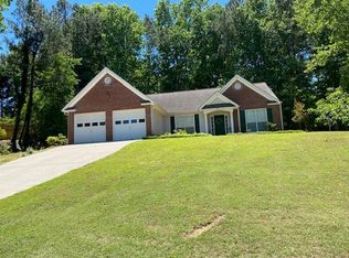 322 London Ln, Hiram, GA 30141