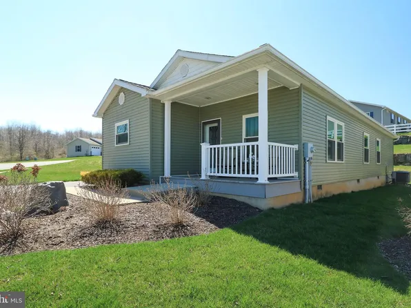 137 Rock Forge Rd, State College, PA 16803