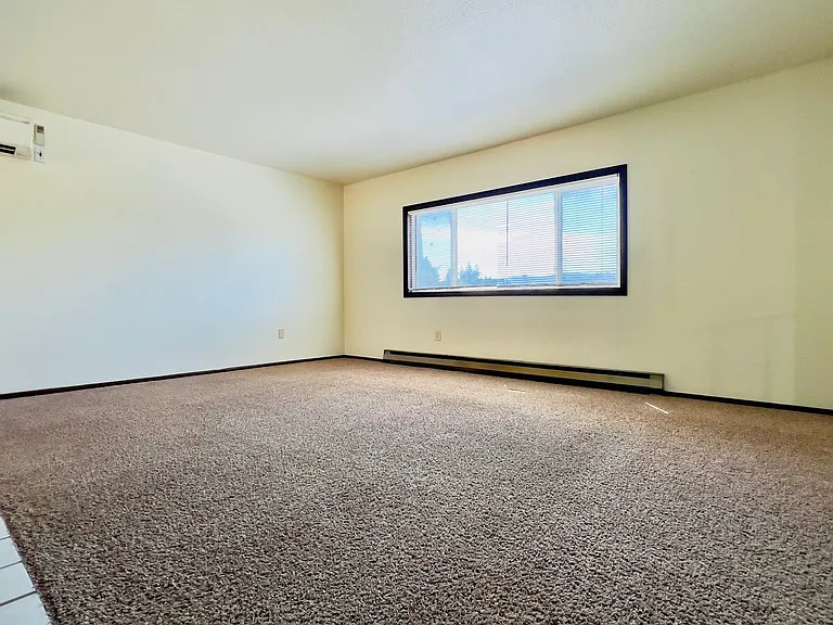 13315-13317 E 26th Ave — Photo 3