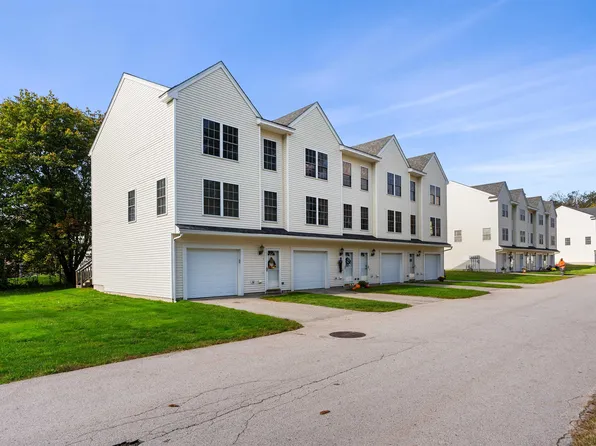 2 Pearson Way, Epping, NH 03042
