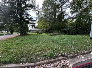 Mercer St, Union City, TN 38261