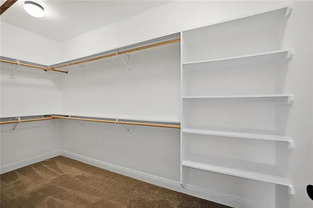 8929 Greenleaves Dr — Photo 14