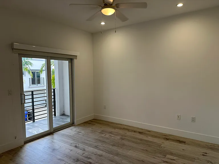 815 NE 17th Ave #3 — Photo 21