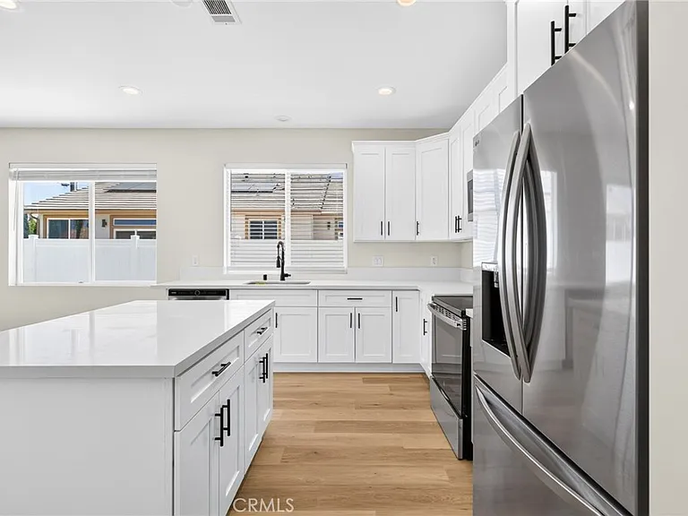 593 E 12th St #1 — Photo 14