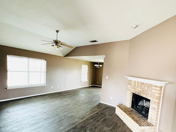 3rd image of 510 Katie Ct