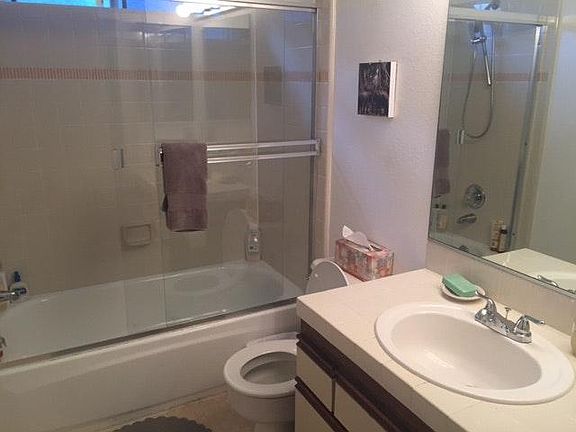 2 Full Bathrooms