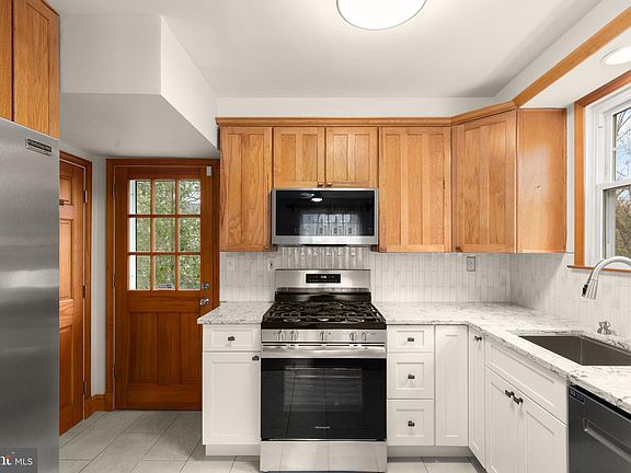 4th image of 5204 Catalpha Rd