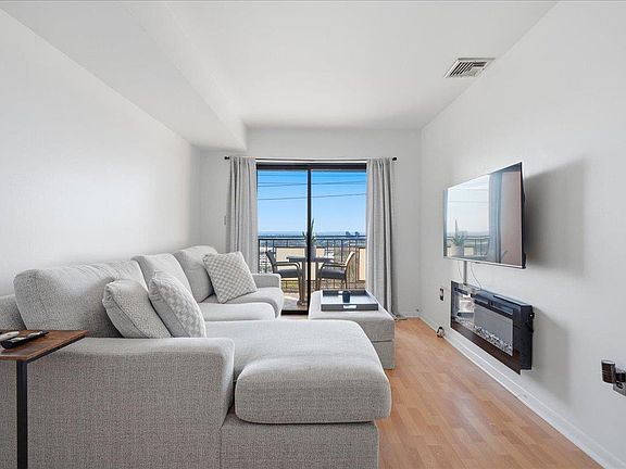 4th image of 1906 Paterson Plank Rd APT 2E