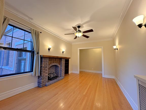 Spacious living room with fireplace!