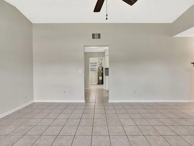 8968 SE Pine Cone Ln — Photo 9