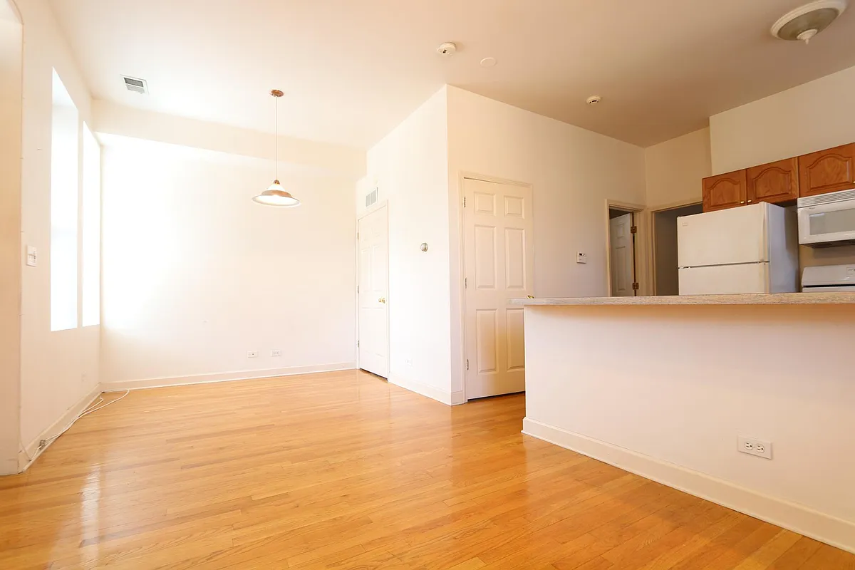 Building Photo - 1327 W Fillmore St #3R
