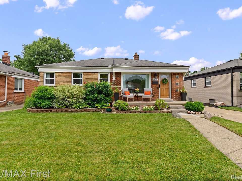 1st image of 9961 E Clements Cir