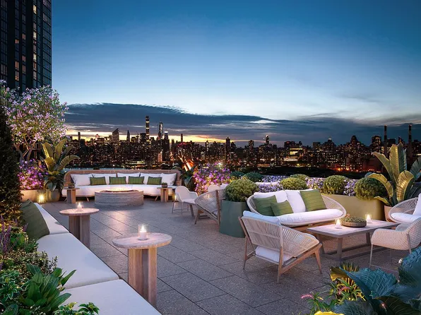 2401 Queens Plz N #804, Long Island City, NY 11101