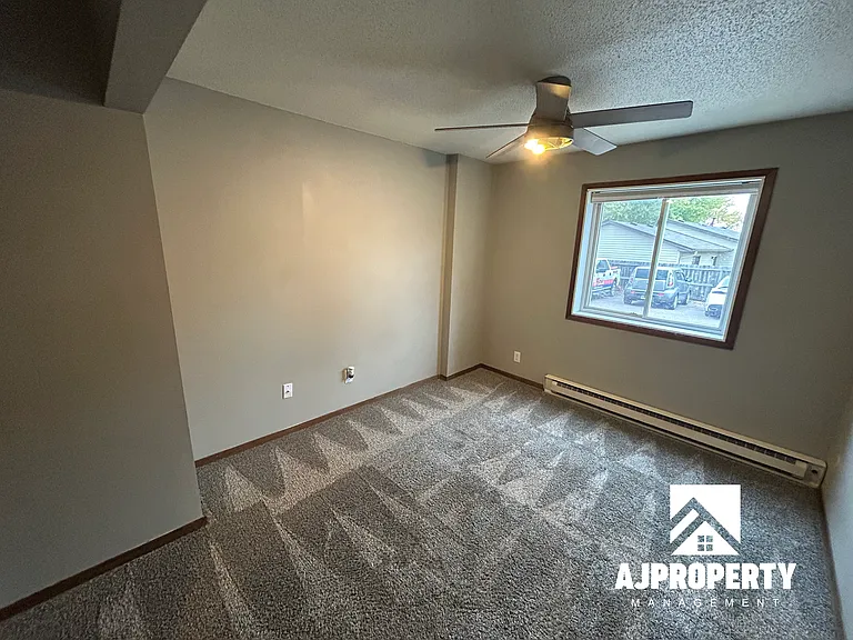 2109 S Cleveland Ave #2 — Photo 9