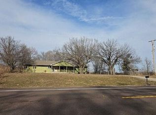 956 E 90th Ave N, Belle Plaine, KS 67013