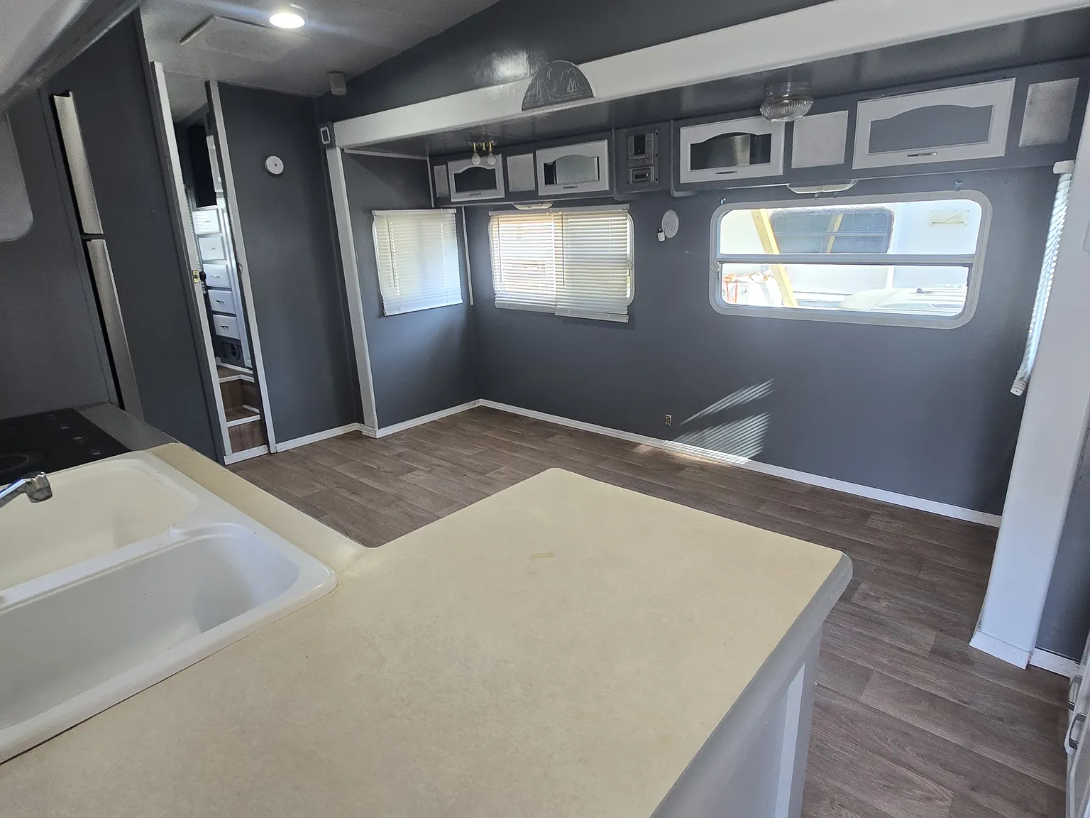 2 bed, 144 sqft, $749 — Photo 3