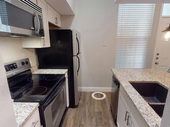 2814 Nueces St APT 205, Austin, TX 78705