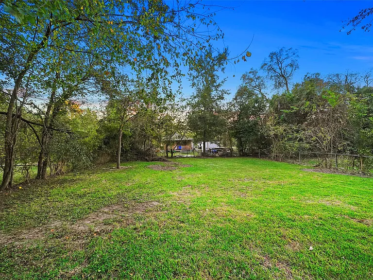 5502 Finch St #B — Photo 34