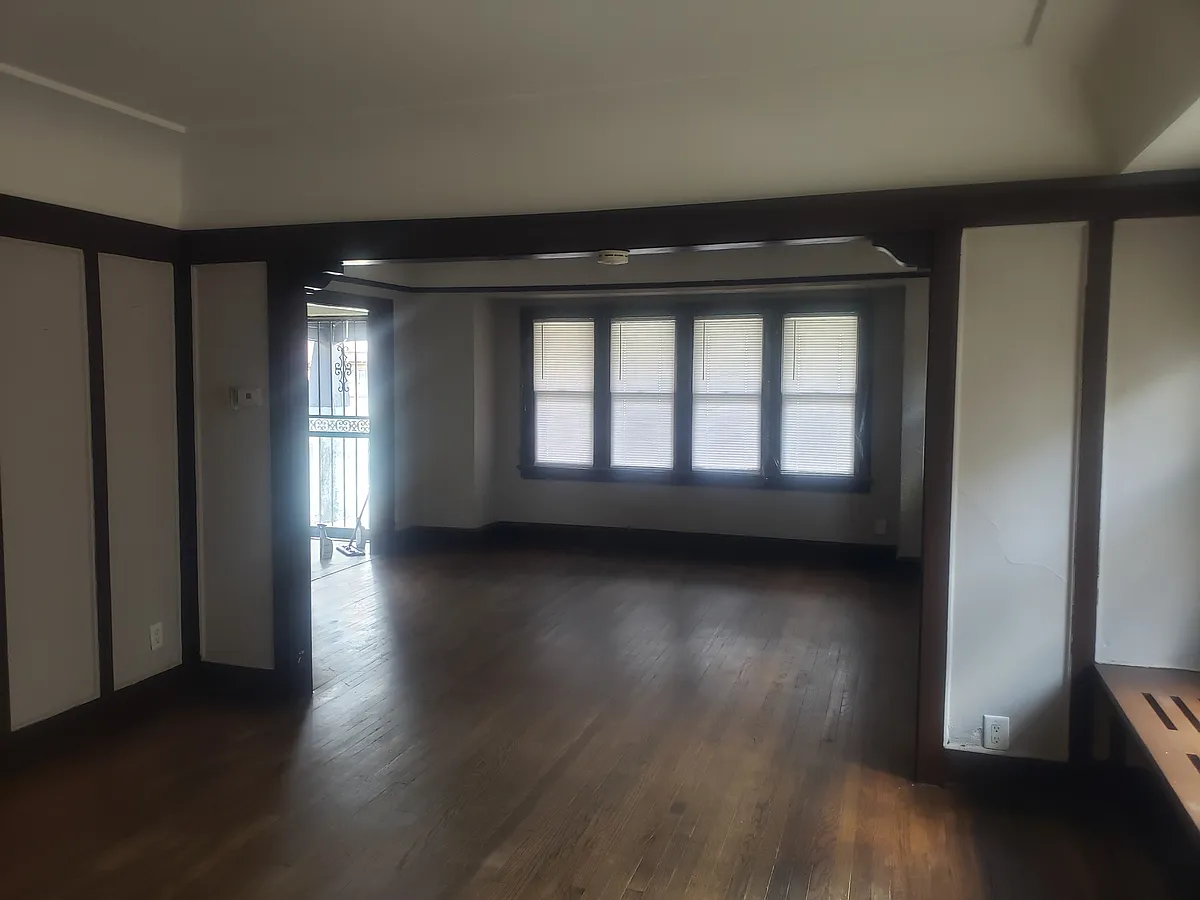 Building Photo - 3611 N 12th St #1