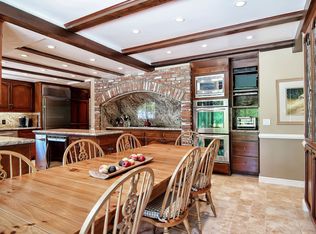 3906 Lake Vista Ct, Encino, CA 91316